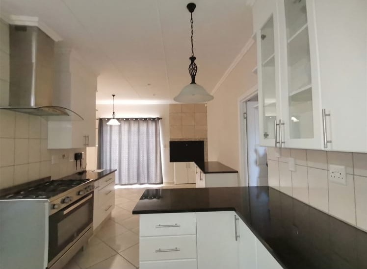 3 Bedroom Property for Sale in Fraaiuitsig Western Cape